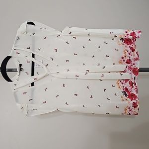 5 for $15!! NWT Women's Ups & Downs Sz Small Floral Cream Colored Sheer Blouse